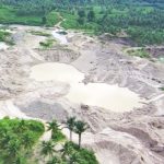 Tambang emas ilegal di Pahuwato, menggila. (Foto: Sarjan Lahay/ Mongabay Indonesia)