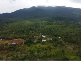 Lembah Tompotika, yang sudah berkeliling konsesi tambang nikel. Foto: Jatam Sulteng