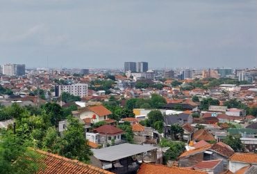 Pemandangan Kota Semarang dipotret dari ketinggian. Terdapat sesar aktif yang menuntut kewaspadaan. Foto: Wulan Yanuarwati/Mongabay Indonesia.