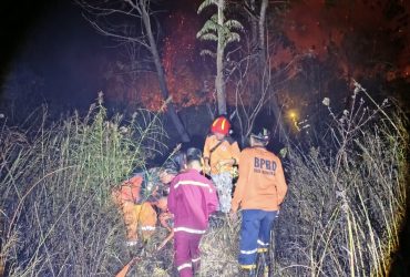 Petugas BPBD menuju lokasi karhutla. Foto: BPBD Nunukan.